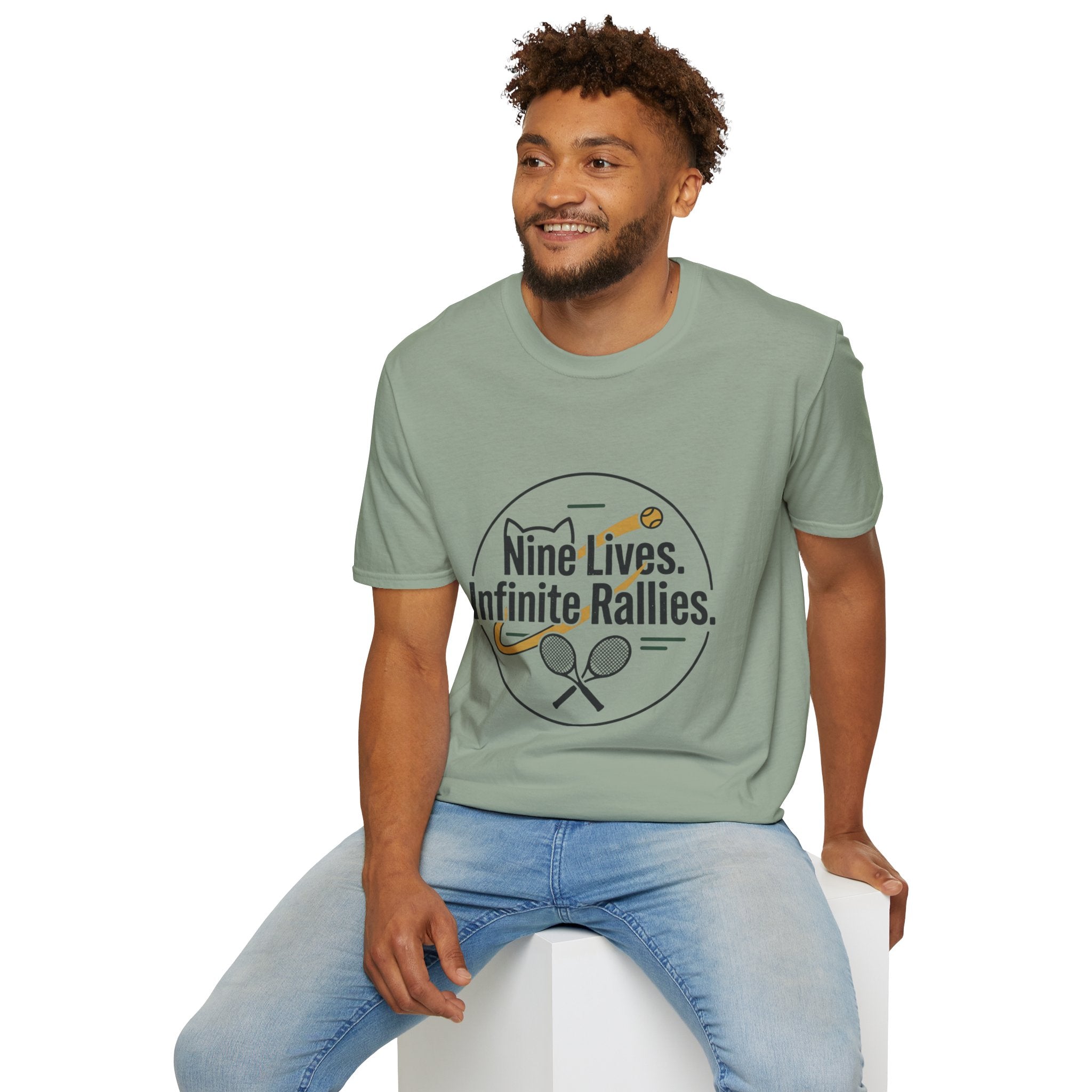 T-shirt Cat & Racket Graphic