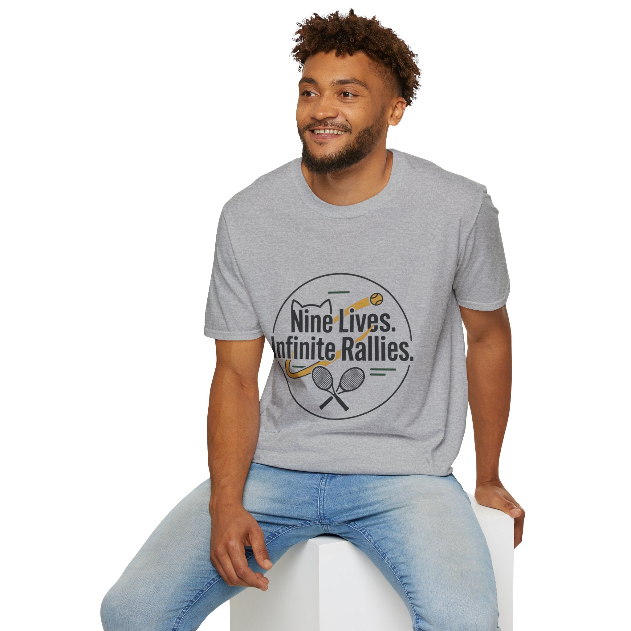 T-shirt Cat & Racket Graphic